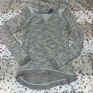 cute gray/white sweater